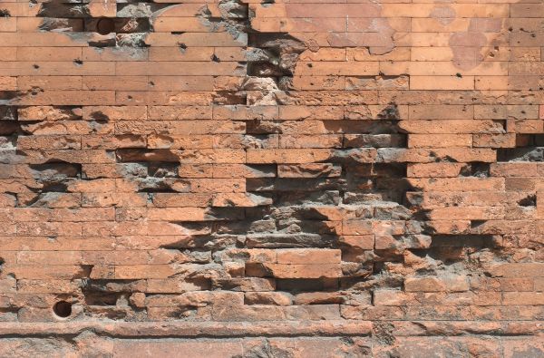 Damaged Brick Repair in Lakeville